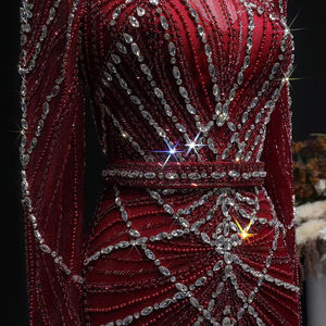Elegante Vestido Largo de Sirena con Cuentas de Cristal, Vestido Real con Bordado Turco, Cuello de Cristal, Manga Larga, Producto de Alta Demanda - Product Image 2
