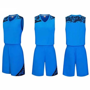 Uniforme de Baloncesto Azul Rey Personalizado para Hombre, Conjunto de Camiseta y Pantalones Cortos con Detalle de Camuflaje en los Hombros, Ropa Deportiva Transpirable para Equipo - Product Image 4
