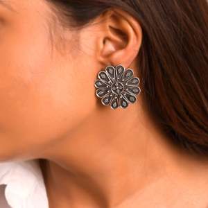 Pendientes de Plata de Ley Pura Tribales Meera Jaipur Madhvi, Diseño Elegante para Mujer - Product Image 1