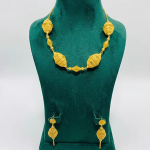 Ensemble de colliers en cuivre plaqué or 24 carats de qualité supérieure, 4 pièces, bijoux pour femmes, surface polie lisse, design élégant, cadeau de mariage - Product Image 1