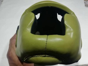 Protector de Cabeza Profesional Ligero y Ecológico Hecho a Medida OEM, Calidad Premium, Hecho 100% con Cuero Vacuno Genuino, para MMA - Product Image 2