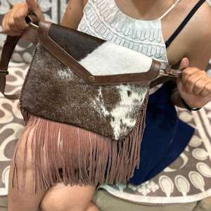 Venta al por mayor de pelo en cuero de vaca bandolera con flecos occidental mujeres monedero marrón bolso de cuero genuino gran oferta bolsa regalos para ella - Product Image 5