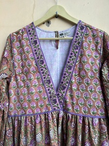 Nuevo Vestido Maxi Bohemio Elegante 100% Algodón, Estampado Floral, Cuello en V, Manga Larga, Vestido Maxi Largo Informal Tradicional para Mujer - Product Image 3