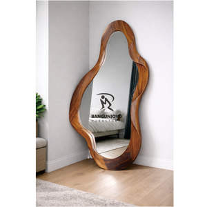 Espejo de pie moderno y natural hecho de madera, ecológico y duradero para hoteles, villas y apartamentos - Product Image 1