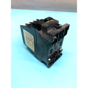Contactor SIEMENS 3TB41 10-0A, 3TB4110-0A, 169989 - Equipo y Piezas de Semiconductores de Confianza de Global Legacy Semiconductor - Product Image 4