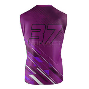 Uniformes personalizados 7v7 disponibles al por mayor en diferentes tallas, colores y estilos para adaptarse a las necesidades del equipo y del jugador. - Product Image 4