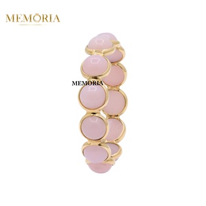 Anillo de Eternidad con Bisel de Ópalo Rosa Natural Redondo en Oro Amarillo Sólido de 18K, Joyería Fina, Memoria Jewels, Venta al Por Mayor - Product Image 5