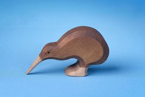 Figurine décorative en bois d'oiseau kiwi pour étagère de salon, accent de décoration intérieure et cadeau - Product Image 5