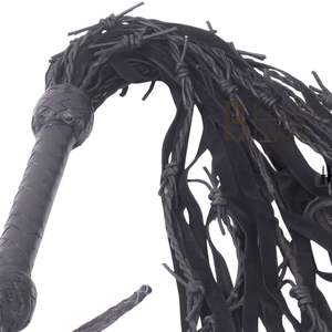 Flogger de Cuero Suave con Puntas Redondeadas para Uso Fácil por Principiantes - Product Image 4