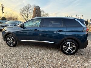 SUV <span class=keywords><strong>5008</strong></span> 2021 d'occasion en excellent état, 1.2 PURETECH <span class=keywords><strong>ALLURE</strong></span> PREMIUM - Product Image 3
