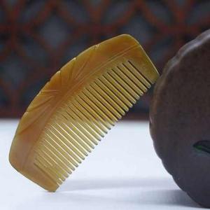 Peigne à cheveux artisanal en corne de buffle, artisanat naturel fait à la main, cadeau pour femmes - Product Image 5