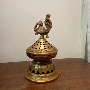 Quemador de Incienso Indio Premium, Diseñado para Madera de Oud, Realza la Elegancia Interior, Fragancia para Rituales Religiosos, Ecológico y Natural - Product Image 5