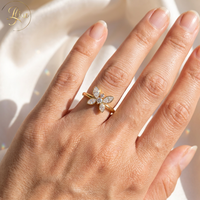 Bague de fiançailles en or jaune avec diamant rose de laboratoire taille marquise VVS certifié IGI, bijou très prisé