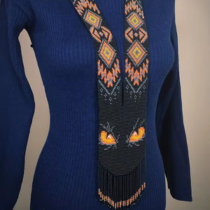 สร้อยคอประดับลูกปัดสีดำสุดฮิต "ดวงตาหมาป่า" งานแฮนด์เมดลายชนเผ่ารูปทรงเรขาคณิต เครื่องประดับยูเครนลึกลับ เหมาะสำหรับเป็นของขวัญ - Product Image 4