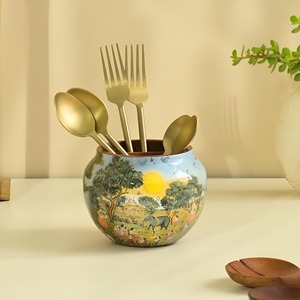 Durable Wooden Cutlery Holder With Simple Compartments Suitable For Everyday Family Dining And Casual Gatherings - Product Image 1