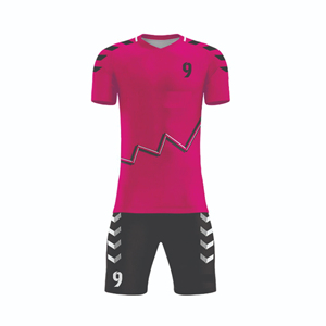 Una fábrica OEM produce uniformes de fútbol personalizados con logotipo a medida y alcance de suministro global para clubes profesionales. - Product Image 1