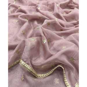 Saree de designer pour femmes avec de belles broderies de paillettes - Product Image 3