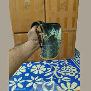 Jarra Grande de Cuerno Vikingo con Acabado Natural y Base de Madera, Hecha a Mano, para Cerveza y Sidra Medieval, al Mejor Precio - Product Image 5