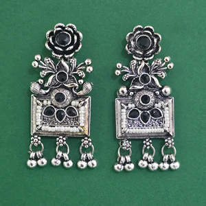 Boucles d'oreilles de luxe en perles oxydées avec placage oxydé 811308 - Product Image 1