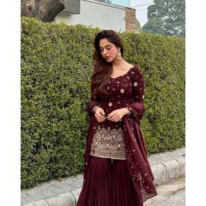 Ensemble de costumes de soirée pour femmes de créateur comprenant un haut Sharara Plazzo Dupatta - Product Image 2