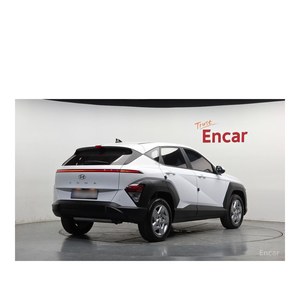 Hyundai Kona 1.6 Turbo 2WD Essence Modèle Juin 2024 avec 1 754 km Boîte Automatique Sièges en Cuir Caméra Arrière Volant à Gauche - Product Image 2