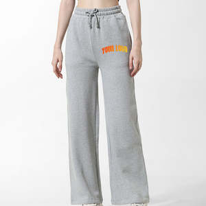 Jogging élégant pour femmes en coton biologique 100% à jambes larges, taille élastique, pantalon de survêtement d'hiver avec logo personnalisable pour une touche personnelle - Product Image 1