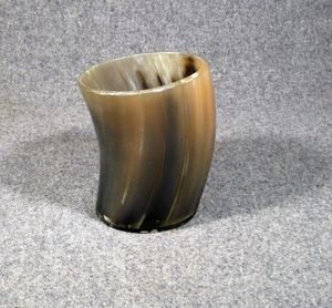 Verre à vin en corne naturelle sculpté sur mesure de haute qualité, fabriqué à la main pour la maison, les restaurants, les hôtels, vente en gros directe - Product Image 5