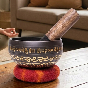 Cuencos Cantores de Meditación de Latón Hechos a Mano al por Mayor con Patrón de Loto Grabado y Accesorios - Product Image 5