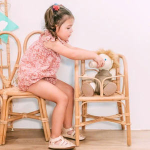 Chaise en rotin tressé pour poupée, chaise de salle à manger pour poupée, jouet pour filles, design personnalisable. - Product Image 2