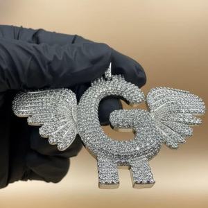 Pendentif Aile d'Ange en Moissanite VVS et Diamant, en Argent 925, Entièrement Personnalisable, Sertissage Pavé Luxe, Style Hip Hop, Idéal pour Cadeaux - Product Image 4