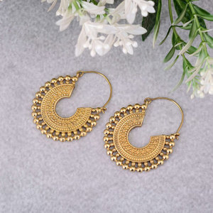 Boucles d'oreilles créoles faites à la main en argent 925 avec perles, motif croissant complexe, style tribal bohème ethnique, bijoux pour femme, certifiées IGI, cadeau fête des Mères - Product Image 3