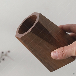 Portalápices de madera hecho a mano, organizador de escritorio de madera maciza natural, diseño duradero para oficina, artesanía natural. - Product Image 2