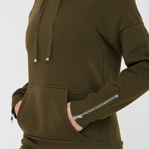 Conjunto Deportivo de 2 Piezas Personalizado con Logotipo, Chaqueta Corta de Manga Larga y Pantalones de Poliéster Cortavientos para Invierno, Talla Grande para Mujer - Product Image 2