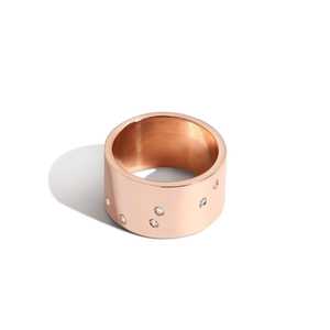 แหวนทองคำแท้ 14K 18K ลายราศพิจิก ประดับเพชรทรงกลมเพาะเลี้ยง หน้ากว้าง 9 มม. สำหรับผู้ชายและผู้หญิง สวมใส่ได้ทุกวัน ขายส่ง - Product Image 5