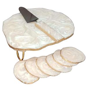 Soporte para Pastel de Resina Resistente al Calor, Ecológico y Hecho a Mano, con Superficie Lisa y Brillante, Soporte de Exhibición Premium para Regalos de Boda y Cumpleaños - Product Image 1