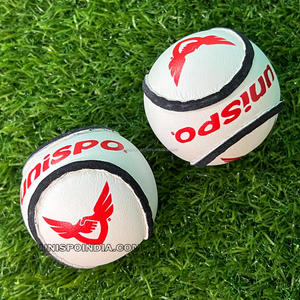 Niveau junior Soft Feel Hurling balle sliotar en cuir extérieur avec noyau PU Taille officielle - Product Image 3