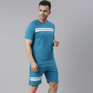 เสื้อยืดคอกลมลายทางสีน้ำเงินสำหรับผู้ชายพร้อมกางเกงขาสั้น ชุดลำลองสำหรับฤดูร้อน ผ้าถัก ระบายอากาศได้ดี - Product Image 3