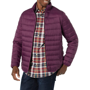 Veste matelassée pour homme personnalisée pour l'hiver, en toile imperméable avec rembourrage matelassé et capuche doublée en polaire - Product Image 5