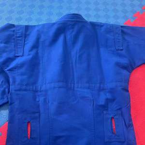 Uniformes de Kimono Sambo Unisex Personalizables, Ropa Deportiva de Entrenamiento de Algodón, Marca Personalizada para Artes Marciales - Product Image 4