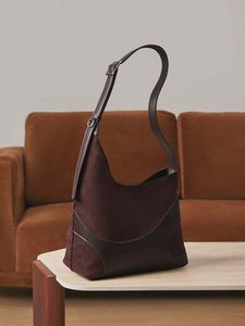 Sac à bandoulière mini en cuir Smart Carry - Product Image 3
