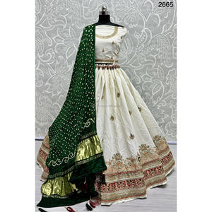 Fabzone, atuendo de boda indio y pakistaní, colecciones nupciales, terciopelo con trabajo de Zarkhan para novias - Product Image 4