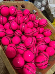 PINK TEST CROWN <b>MATCH</b> BALL SIZE MEN WOMEN YOUTH - Product Image 3