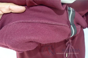 Sweat-shirt à capuche zippé pour femme, couleur bordeaux, effet délavé, broderie, coupe classique, manches longues, couleur unie, 100% coton biologique, hiver - Product Image 5