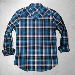 Camisa de Manga Larga a Cuadros para Hombre, Personalizada al por Mayor, en Azul Turquesa, Negro, Blanco, Granate y Rojo, con Pecho Doble y Dos Bolsillos - Product Image 2