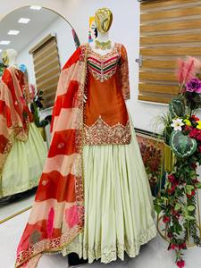 Conjunto de Kurti y Lehenga de Seda Bordada de Diseñador, Dupatta de Organza, Traje Tradicional Indio Pakistaní para Bodas y Fiestas - Product Image 6