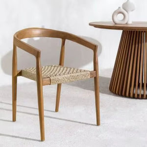 Chaise de salle à manger en teck de style scandinave avec assise et dossier en rotin tressé, mobilier d'intérieur écologique léger pour restaurant - Product Image 2