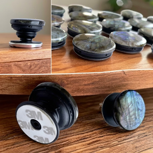 Soporte para Teléfono de Piedra de Labradorita Natural Pulida |   Soporte para Móvil con Cristales Brillantes que Cambian de Color |   Accesorio de Piedras Preciosas Hecho a Mano - Product Image 5