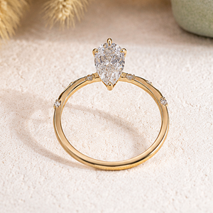 แหวนหมั้นทรงหยดน้ำแบบมินิมอลประดับเพชรเม็ดเล็กด้านข้าง แหวนทองคำแท้ 14K สำหรับเจ้าสาว - Product Image 3