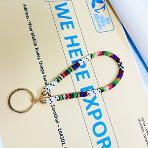 WE HERE EXPORTS Porte-clés de poignet tendance pour femme, fait main, avec perles de rocaille et pierres imitation perle, à insérer dans les ongles, cadeau, modèle bleu - Product Image 3