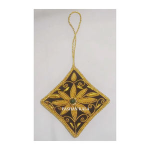 Adornos bordados de artesanía india Zari, Color rojo, atractivo para colgar para Navidad y regalo de cumpleaños - Product Image 3